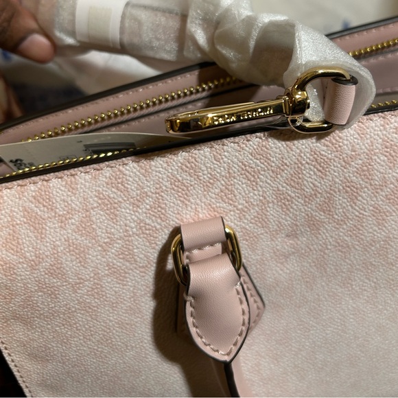 *SALE*Michael Kors Winnie Pooh Satchel w/ Crossbody Strap/Valentine Gift 💝 New! - Picture 11 of 13